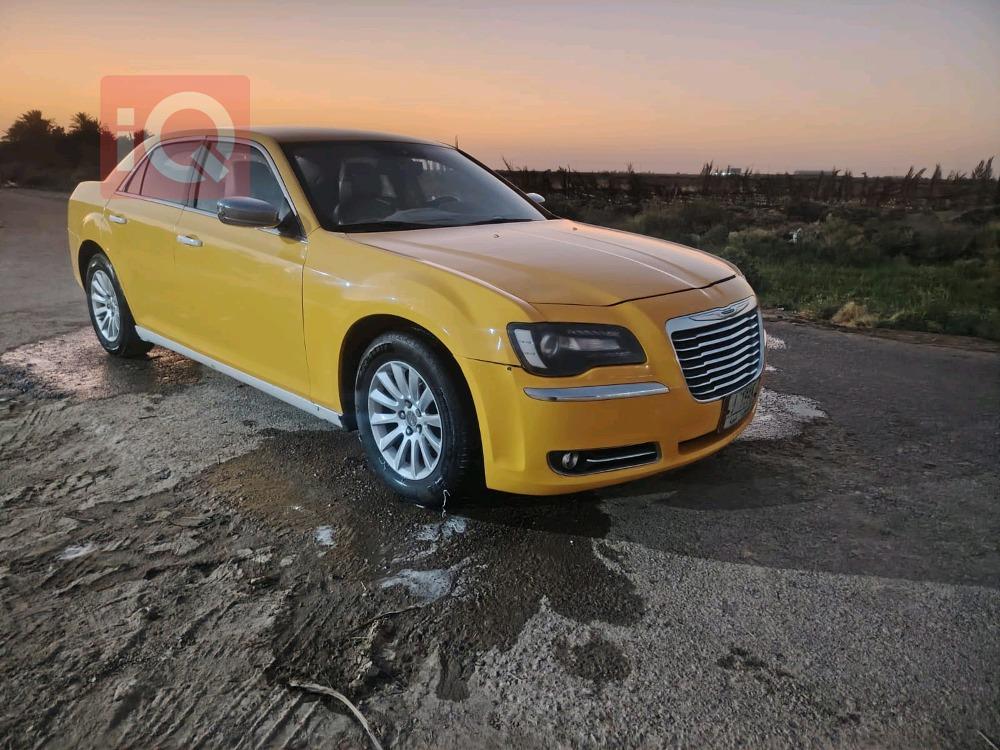 کرایسلەر 300
